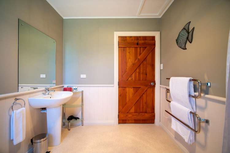 168 Te Anau Milford Highway Te Anau_35