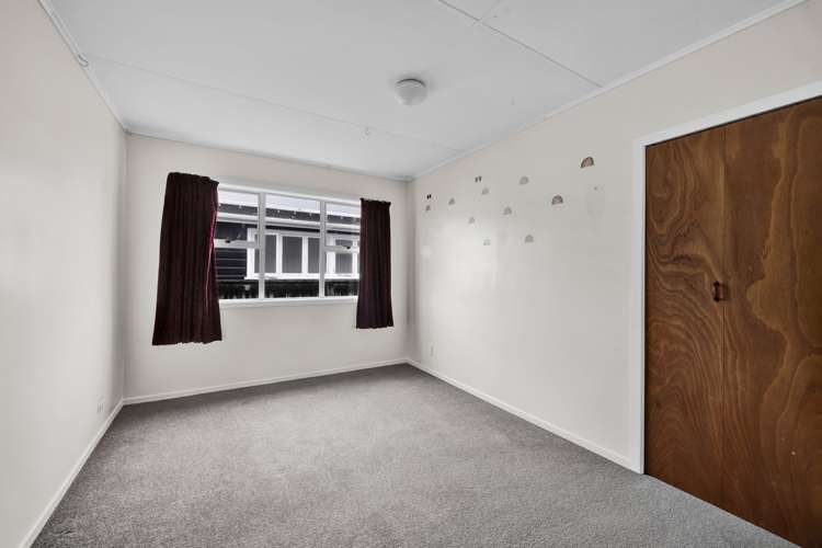 8 George Street Hawera_16