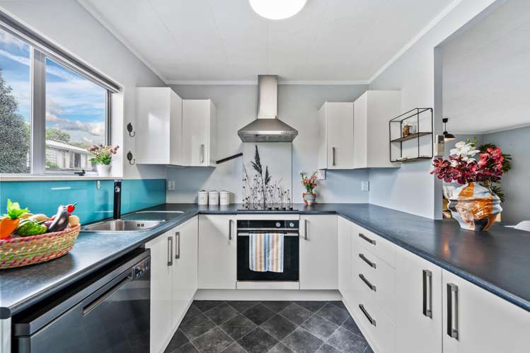 5 Taranui Place Henderson_18