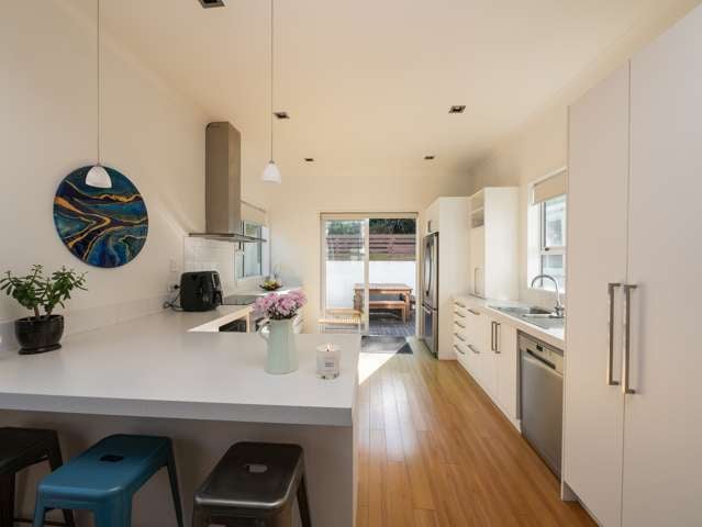 Stunning 3-Bedroom Home in Andersons Bay