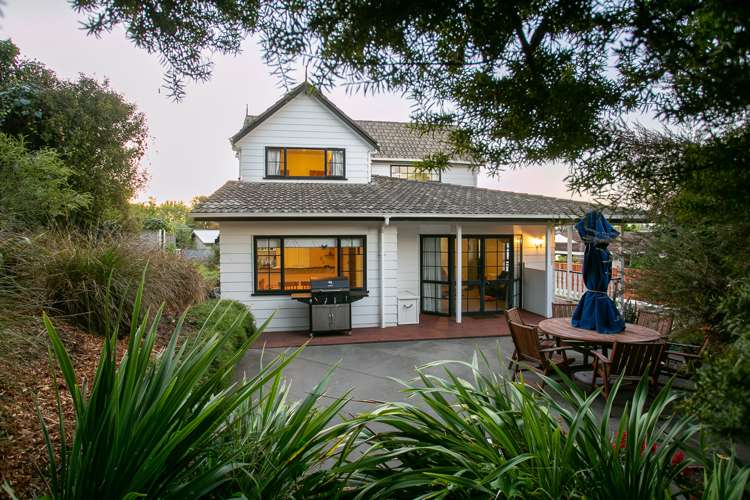 45 Sheridan Crescent Leamington_24