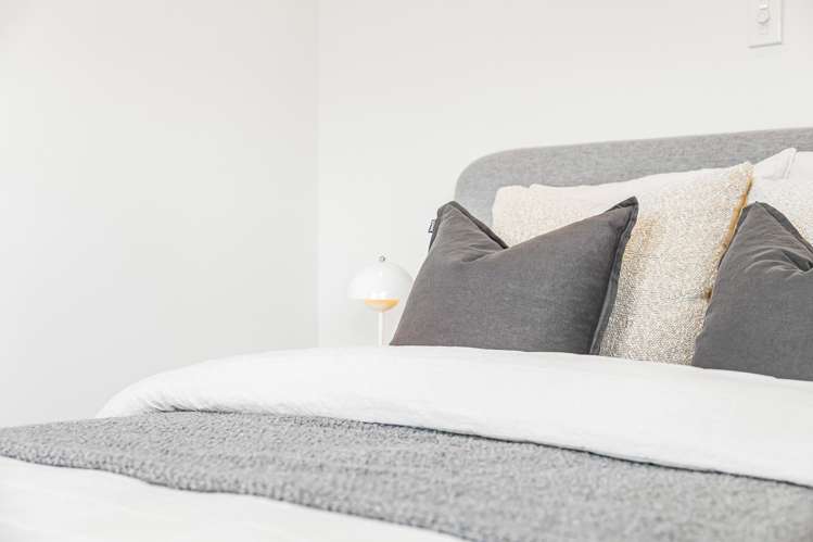 1/7 Neville Street Point Chevalier_15