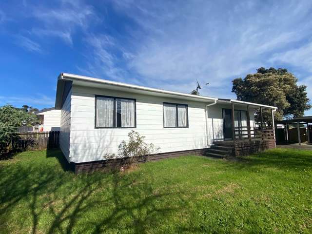 20a Glenlea Place Flat Bush_1