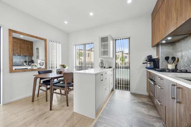 6 Faithful Drive Drury_3