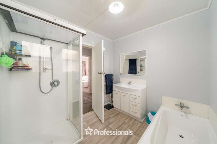 116 Coast Road Wainuiomata_7