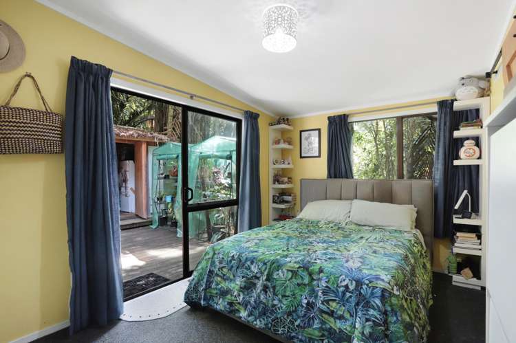 828 West Coast Road Oratia_10