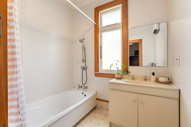 54 Miro Street Takaro_13