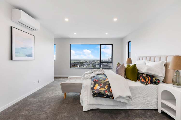 12 Mill Hill Close Flat Bush_25