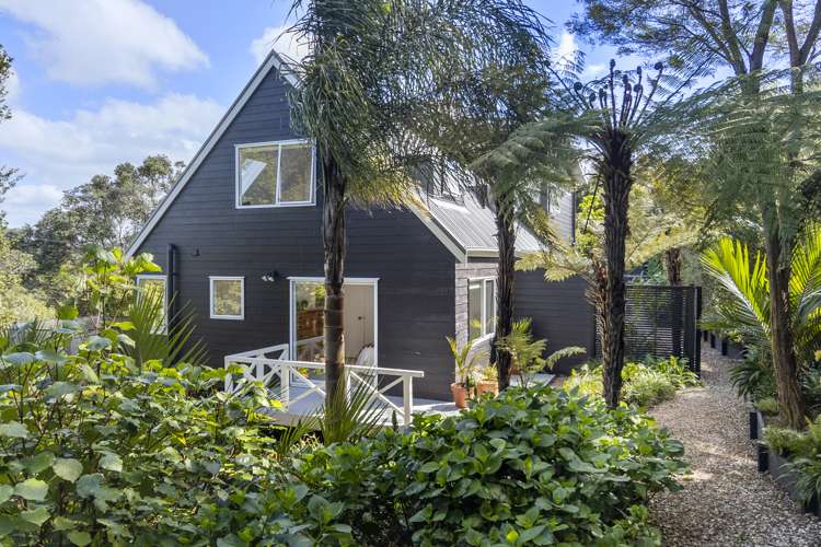 88 Queens Drive Oneroa_27