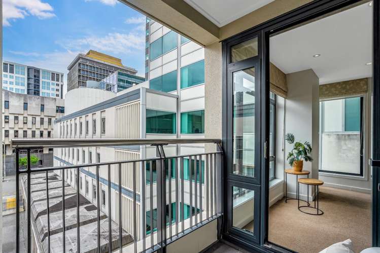 5J/42 Molesworth Street 1357_2