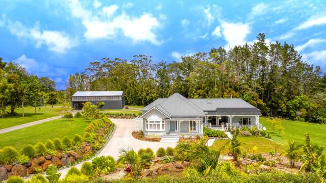 Best of Both - Luxurious Home with Huge Shed