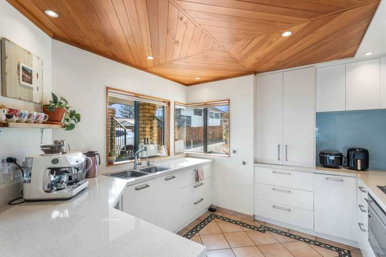 242A Te Atatu Road Te Atatu South_4