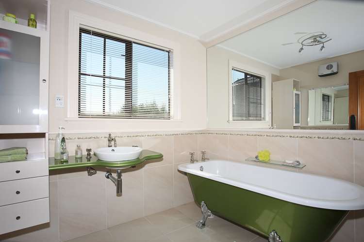 264r Findlay Road Ascot_18