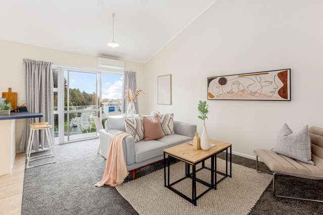 10/124 Redwood Avenue Tawa_1