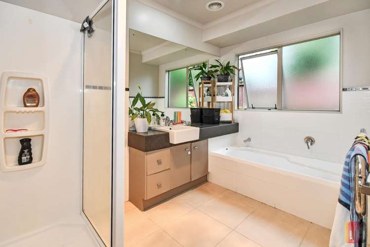 48 Turnberry Drive Wattle Downs_8