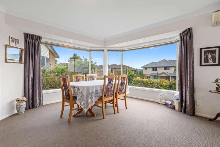 16 Aurora Avenue_5