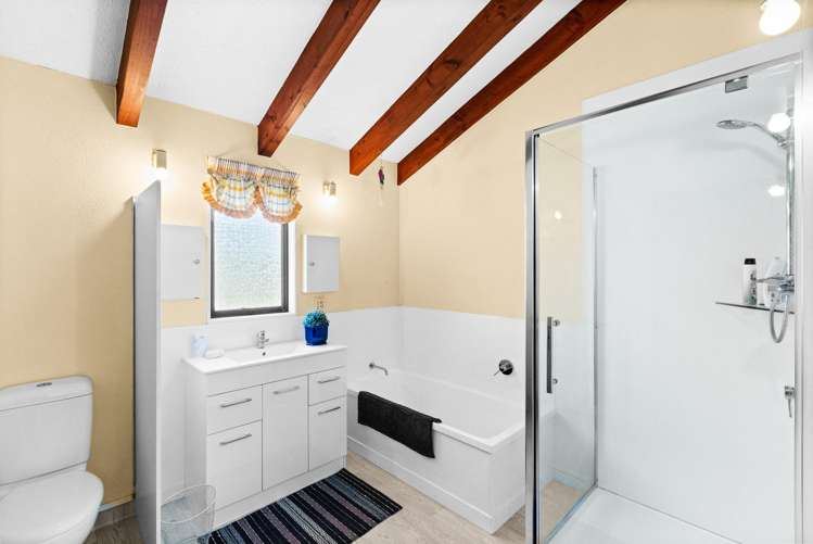 35 Ngarimu Crescent Taradale_21