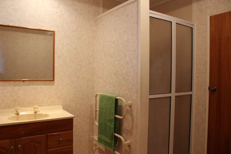 29 Home Street Winton_11