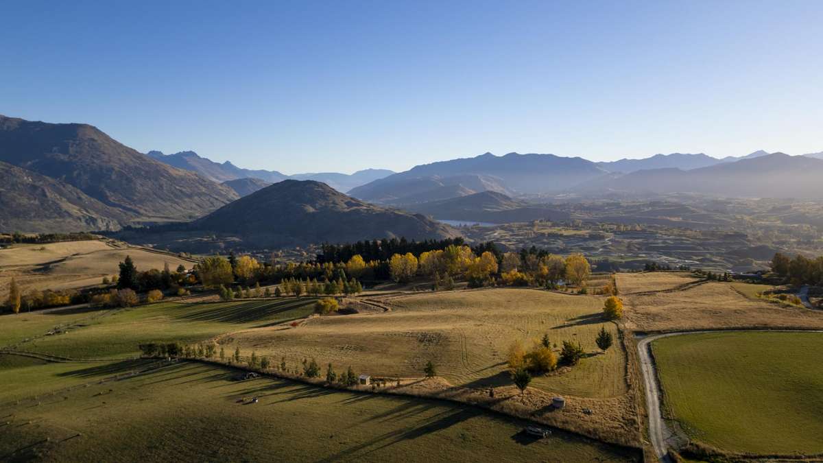 317 Crown Range Road_0