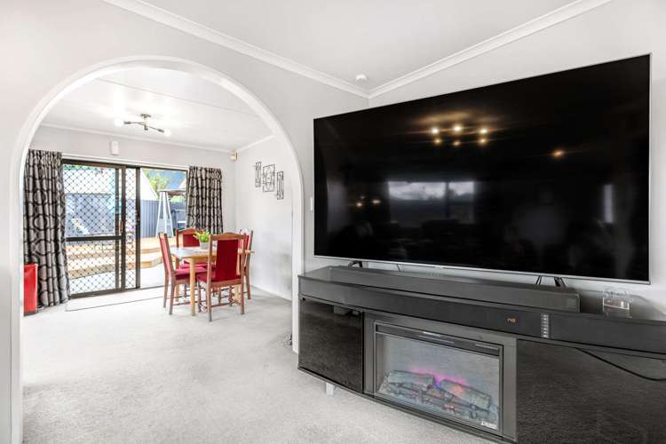 7 Charisma Court Kelvin Grove_9