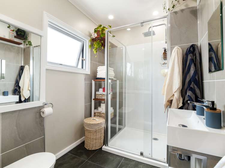 6 Magnetic Street Port Chalmers_9