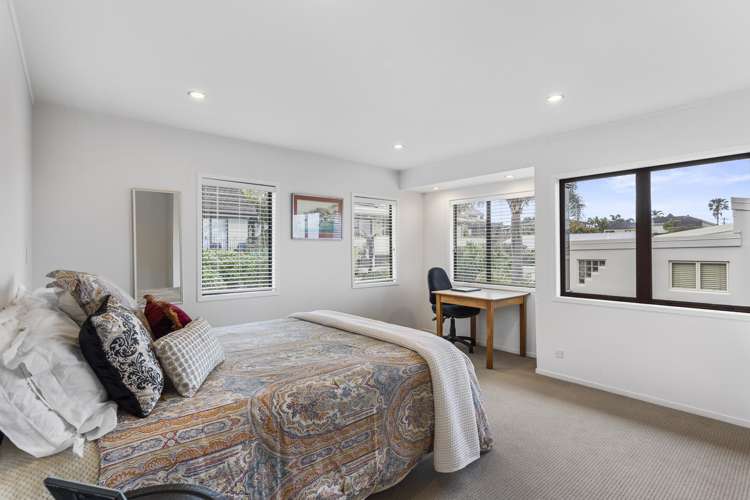 2/28 Orchard Road Waiake_22