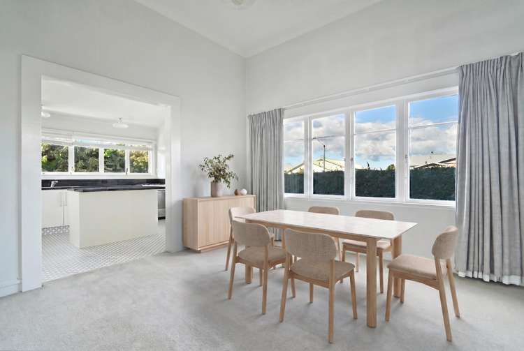 1001 Plunket Street_4