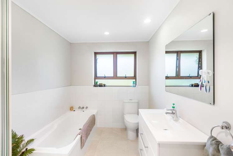 32 Colum Place Bucklands Beach_13