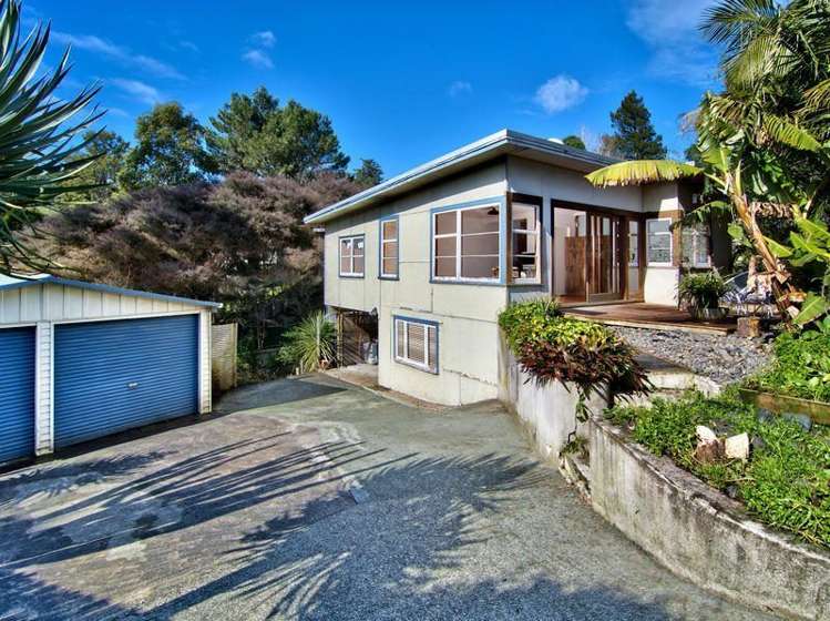 50 Derwent Crescent Titirangi_13