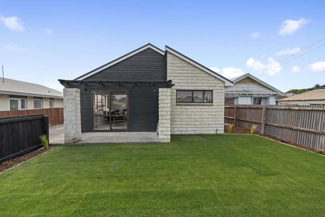Freshly Renovated - Close to the Beach