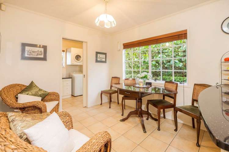 2a Mason Street New Lynn_13