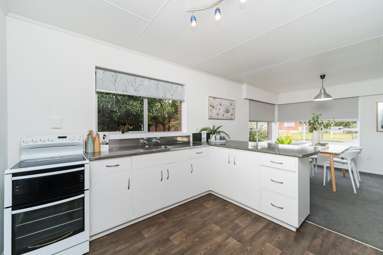 46 Ruawai Road_4