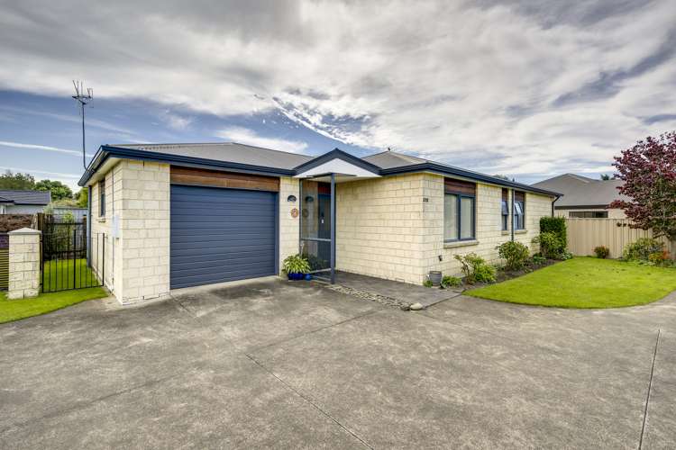 219 Frimley Oaks Frimley_13