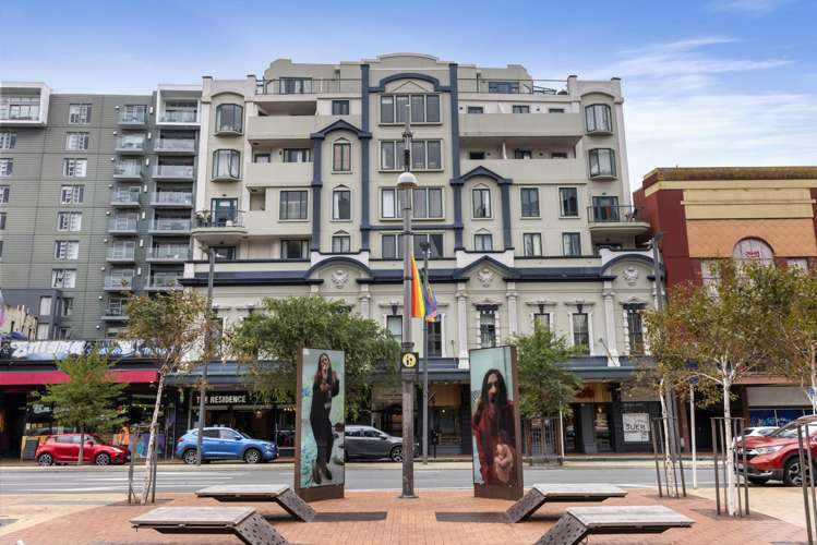 407/120 Courtenay Place_1