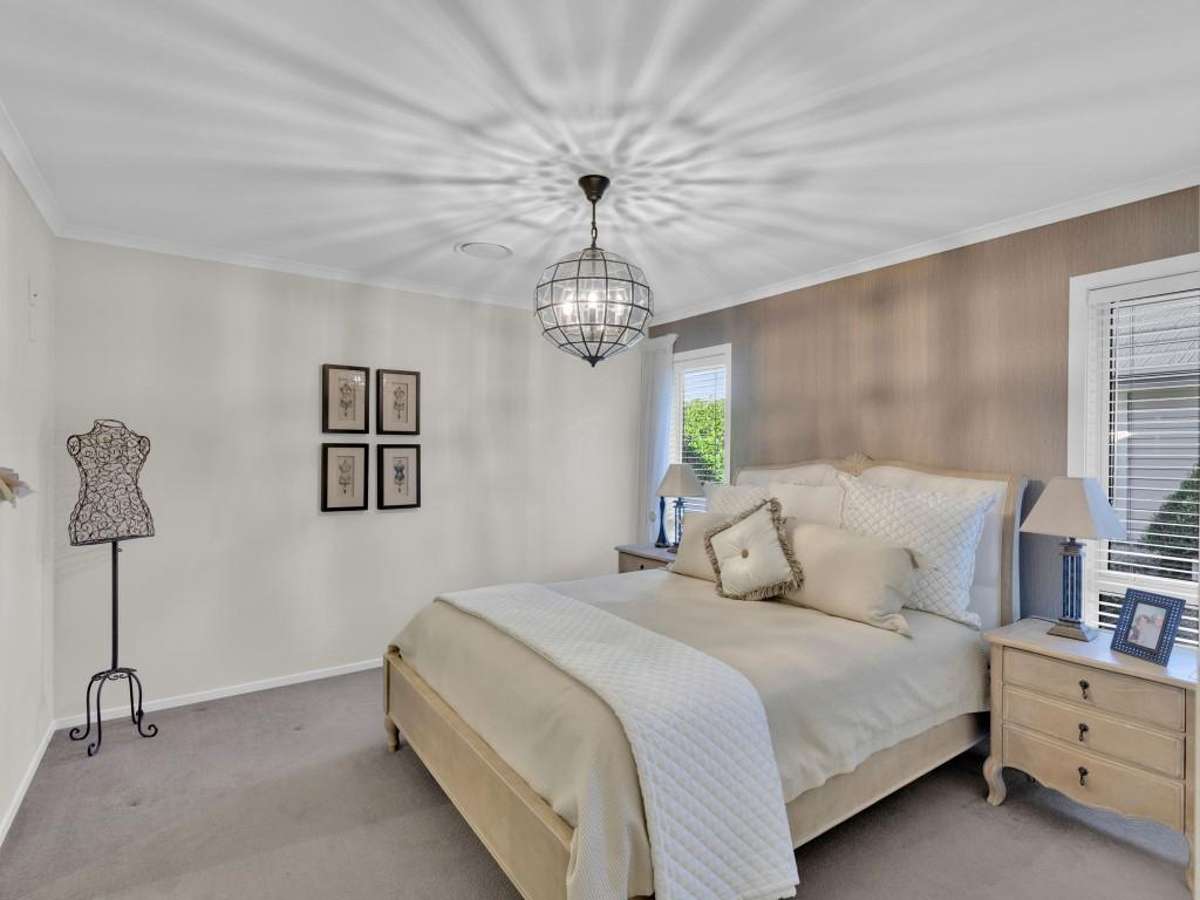 1 Featherstone Drive_4