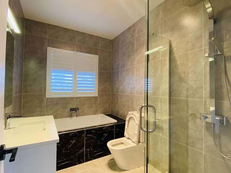 21 Hangar Lane 11428_15