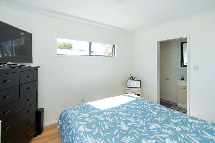 25 Rosalind Street Deanwell_17