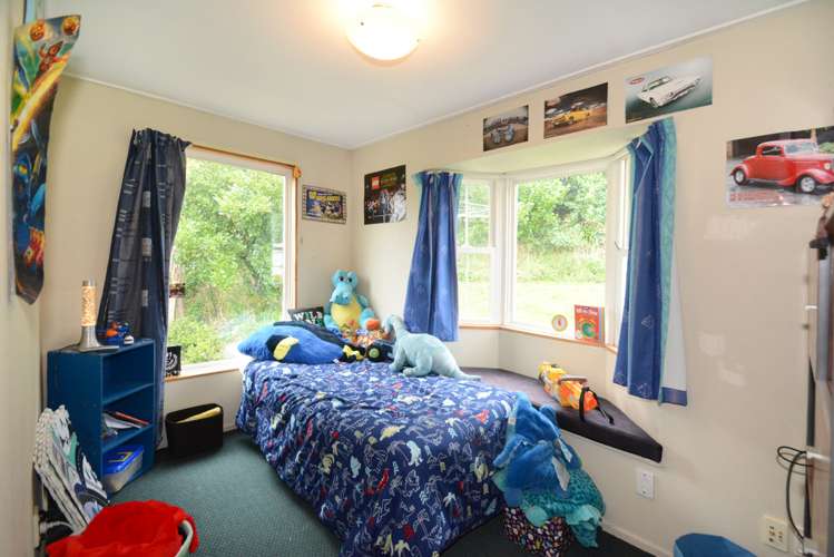 10 Barnes Drive Caversham_8