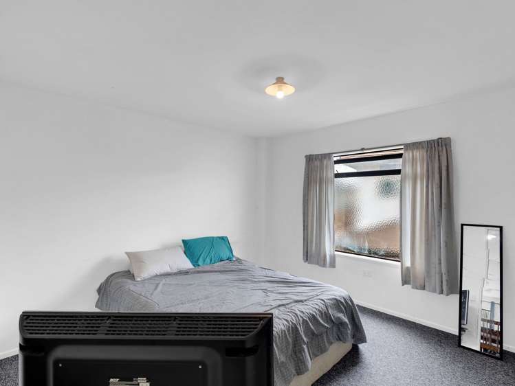 15B Greensboro Street Hamilton East_16