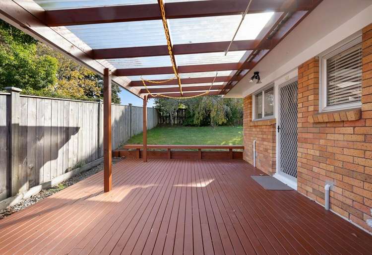 1/112 Gossamer Drive Pakuranga Heights_2