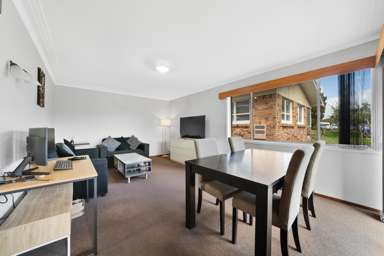 2/32 Coles Crescent_4