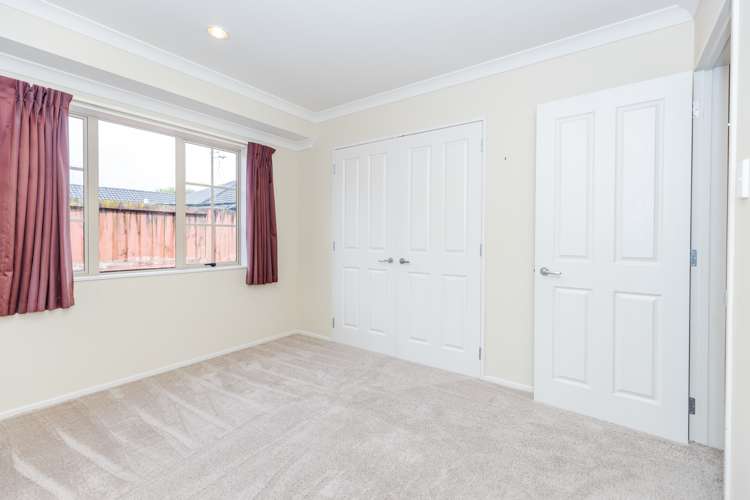 32 Miers Glade Rototuna North_10