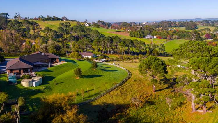 664a Ridge Road Riverhead_18