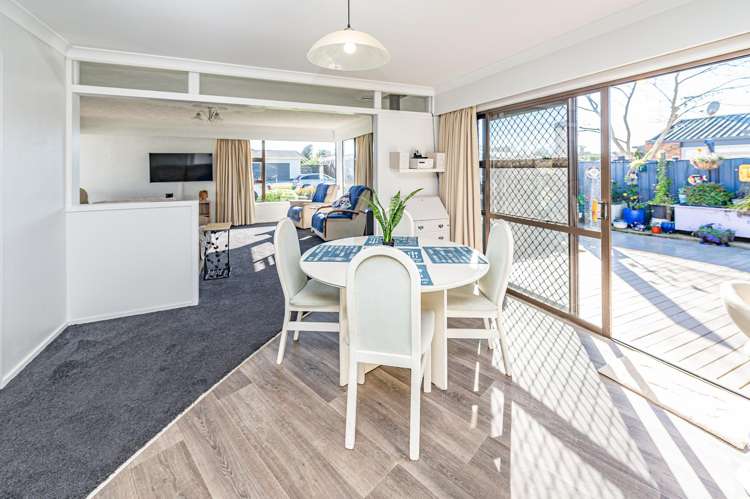 7 Exeter Crescent Springvale_8