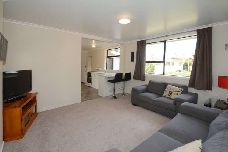 2a Christie Street Abbotsford_5