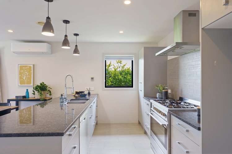 7 Mahia Lane Waikanae_1