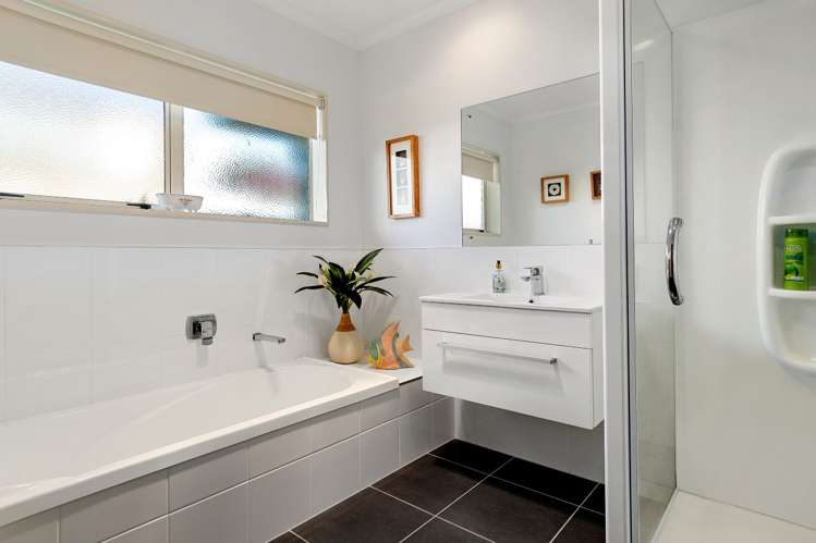 27 Oteki Park Drive Welcome Bay_17