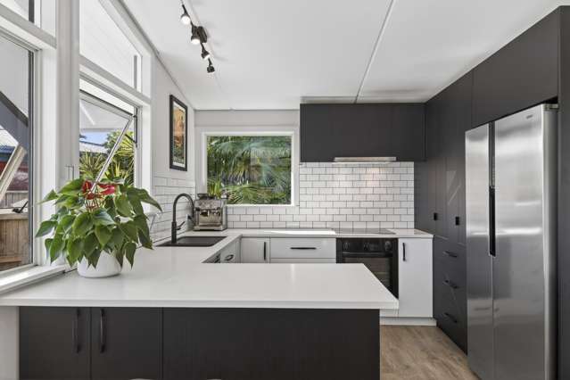 25 Waiwera Place Merrilands_4