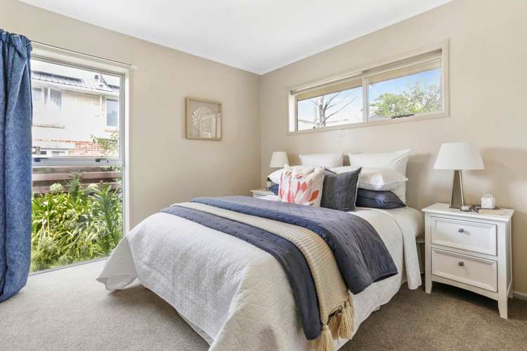 2/42 Eastglen Road Glen Eden_10