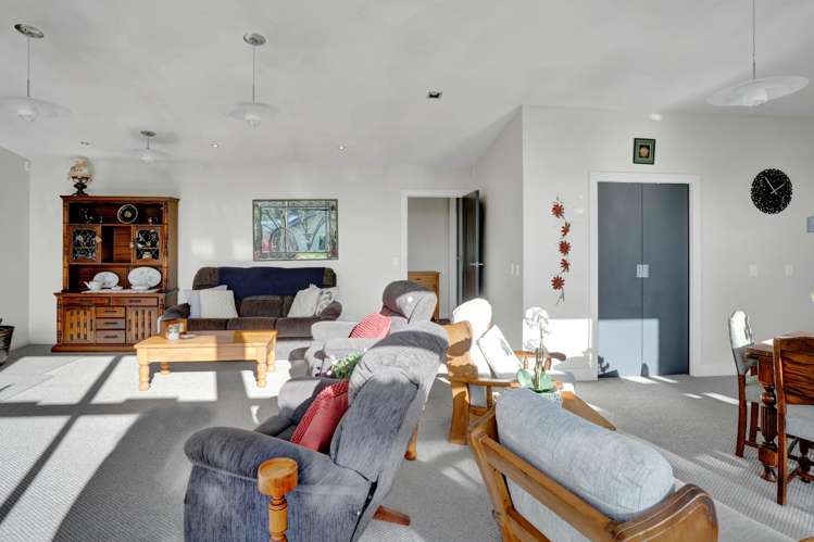 12d Takiroa Street Urenui_21